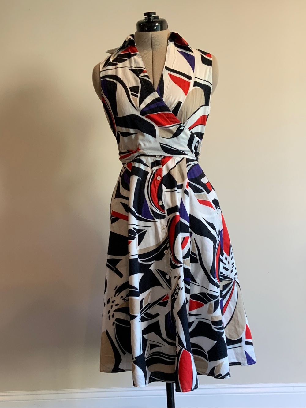 Kenneth Cole Sleeveless Printed Wrap Dress in White with Red & Navy Accents